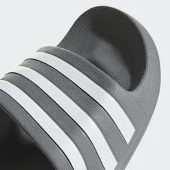 adidas · ADILETTE AQUA