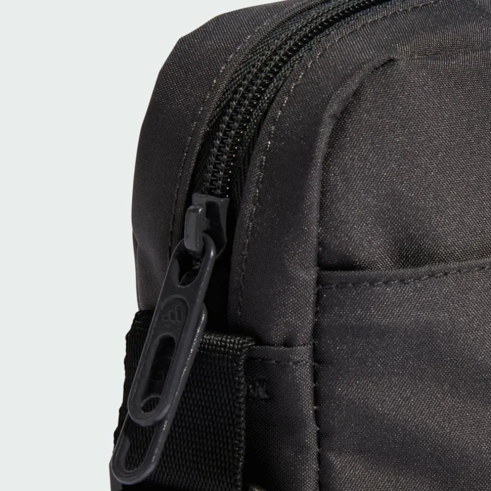 adidas · AUDI REVOLUT F1 TEAM DNA ORGANIZER