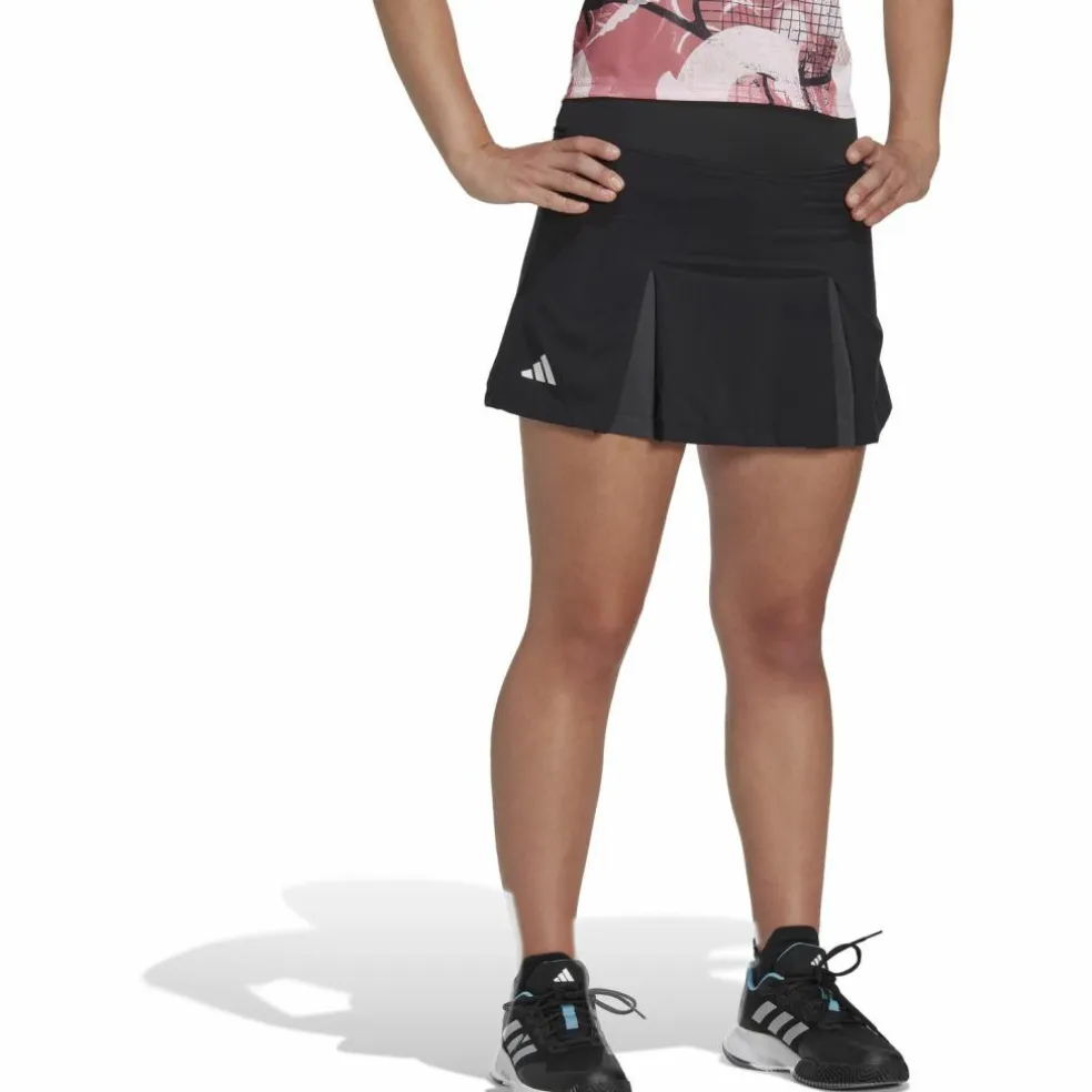 adidas · Club