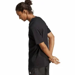 adidas · Essentials