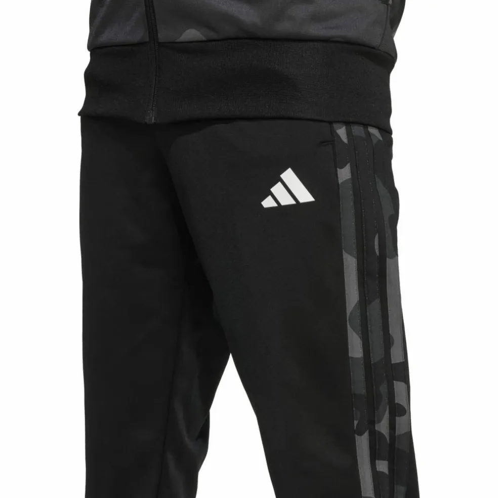 adidas · Essentials Camo
