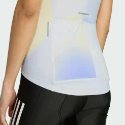 adidas · Essentials 3-Streifen Light In Motion