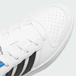 adidas · HOOPS CLASSIC SCHUH