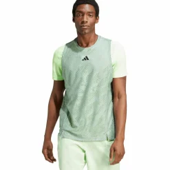 adidas · Pro