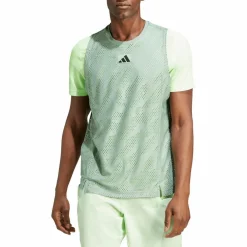 adidas · Pro
