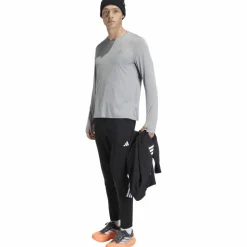 adidas · Run Ess