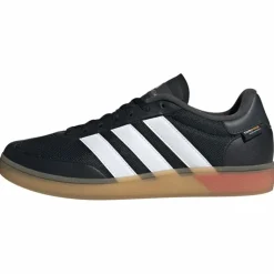 adidas · Spezial-Trainingsschuhe