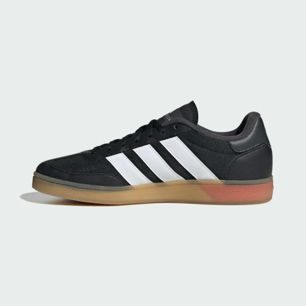 adidas · Spezial-Trainingsschuhe