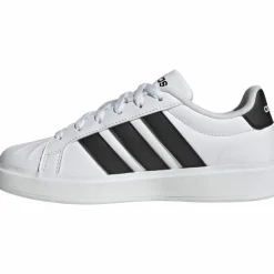 adidas · Streettalk