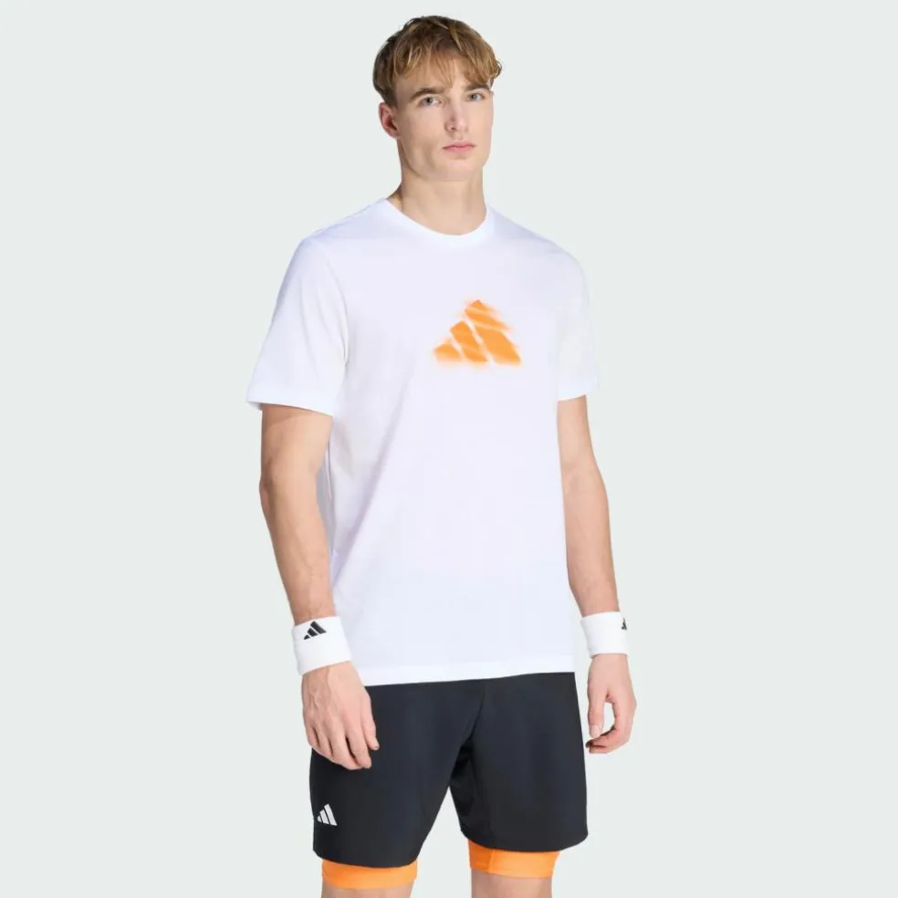 adidas · TENNIS CLAY IS NOT T-SHIRT MIT GRAFIK