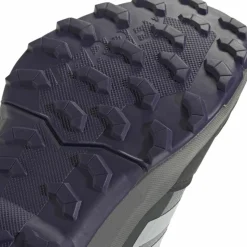 adidas · TERREX AX4R MID