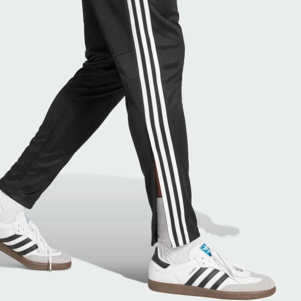 adidas · Tiro 25 Essentials Trainingsanzug