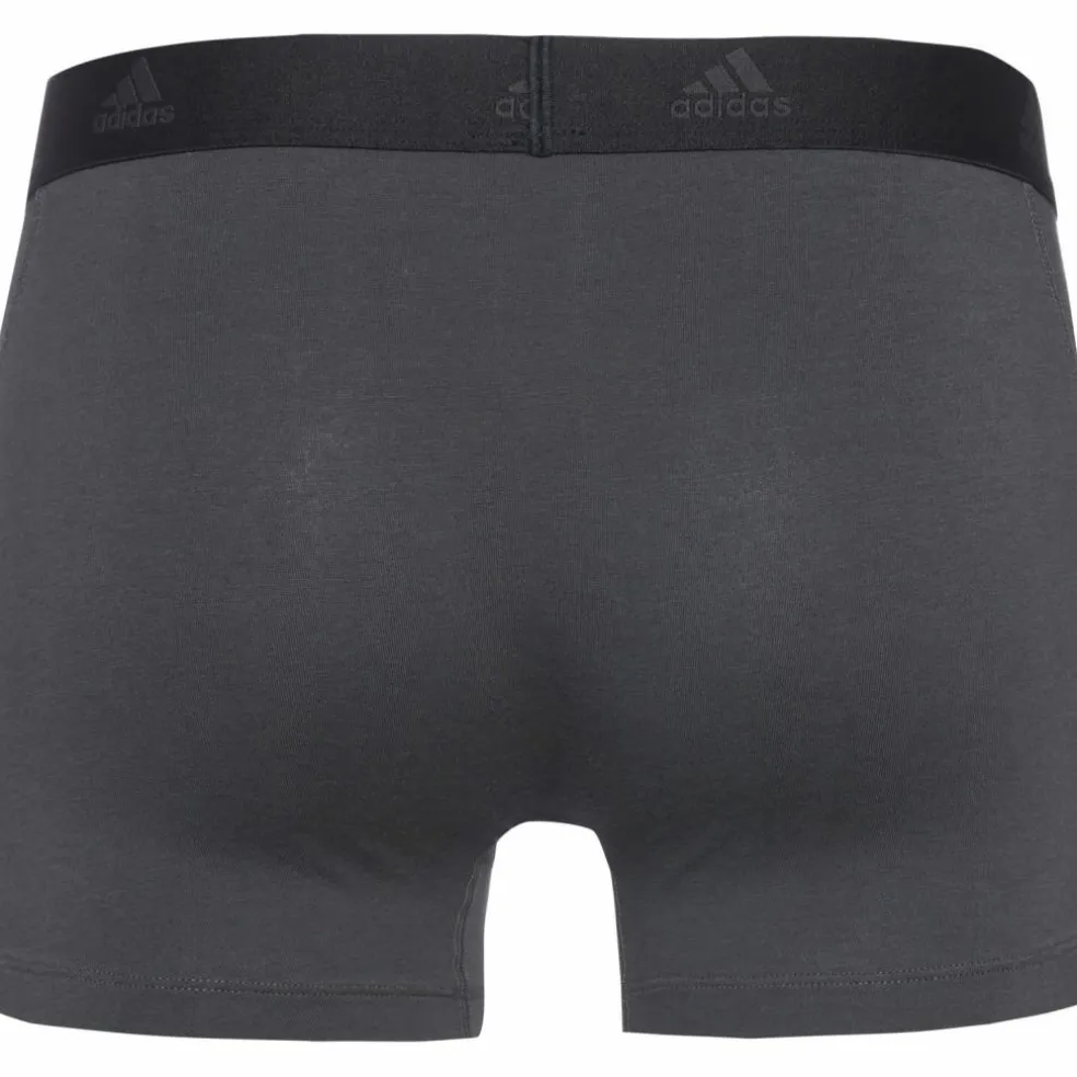 adidas · Trunk