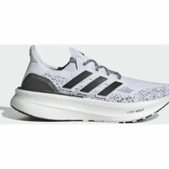 adidas · ULTRABOOST 5