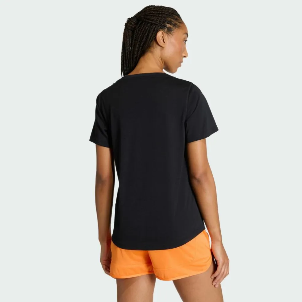 adidas · Workout Essentials T-Shirt mit tiefem