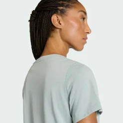 adidas · Workout Essentials T-Shirt mit tiefem