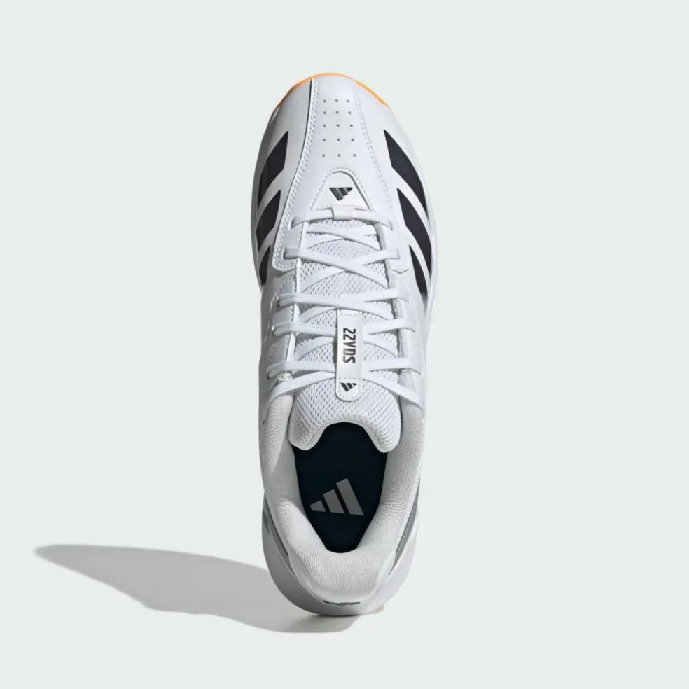 adidas · 22YDS Spike Cricket-Schuh