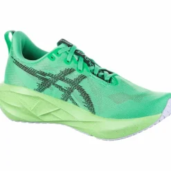 ASICS · NOVABLAST 5