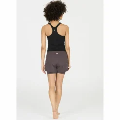 Athlecia · Connie