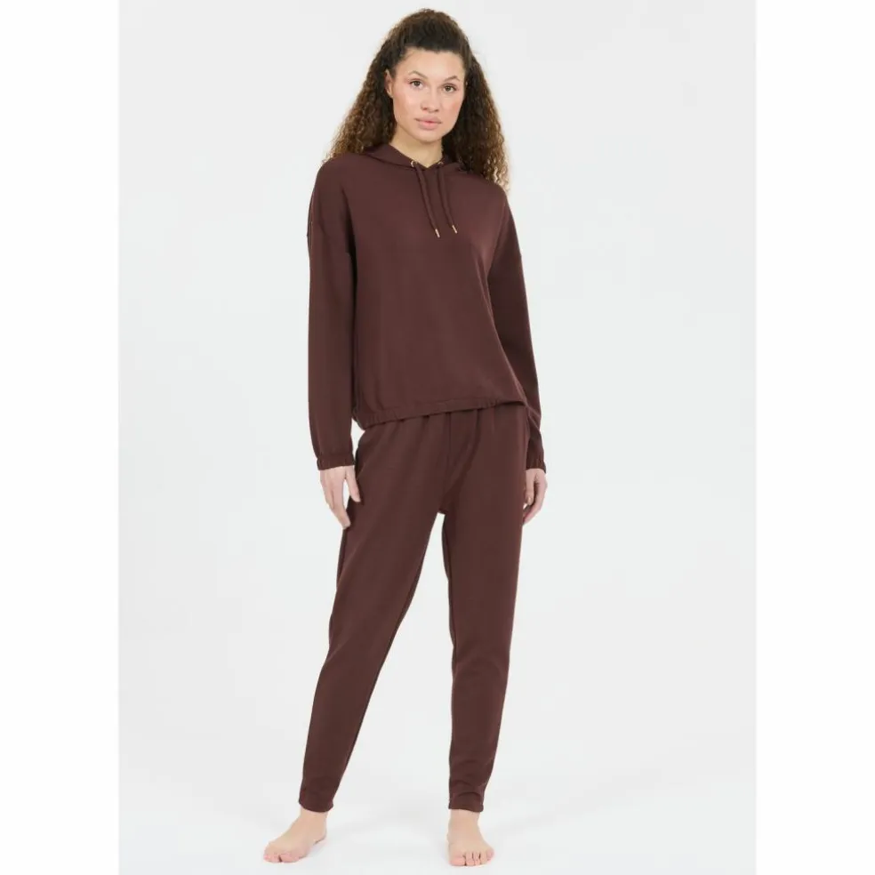 Athlecia · NAMIER W