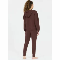 Athlecia · NAMIER W
