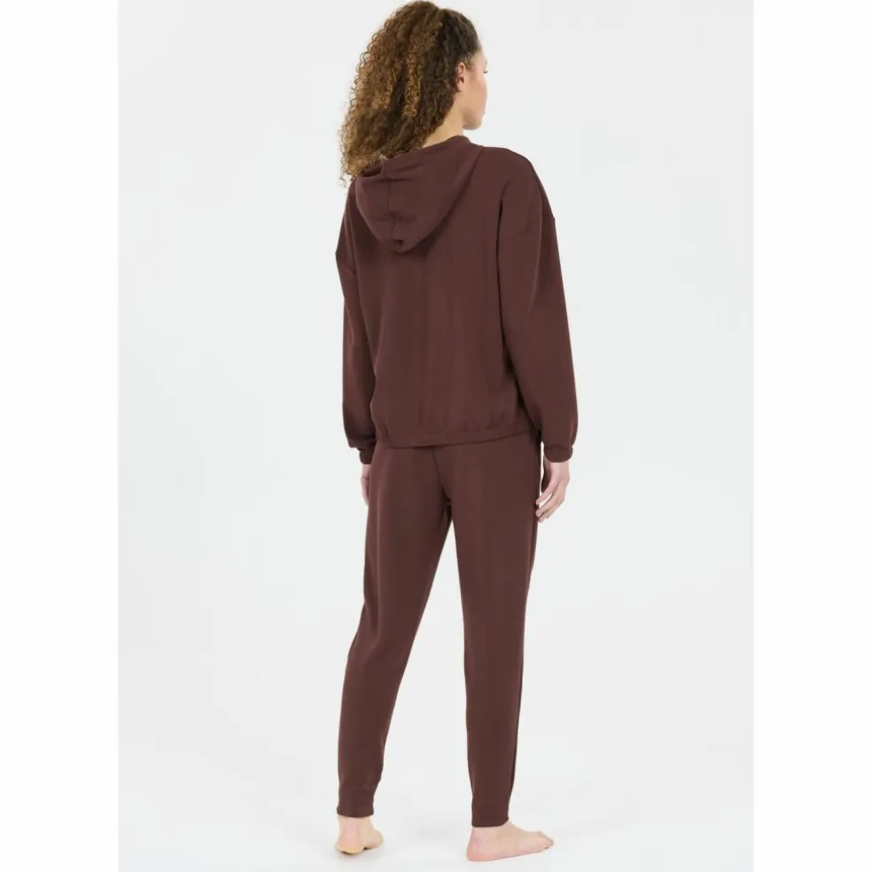 Athlecia · NAMIER W