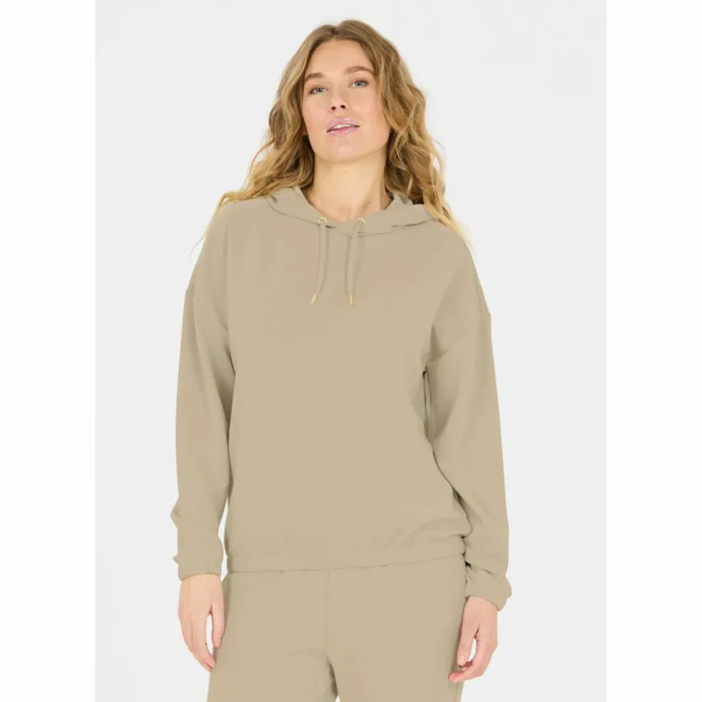 Athlecia · NAMIER W