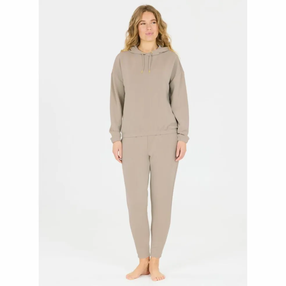 Athlecia · NAMIER W