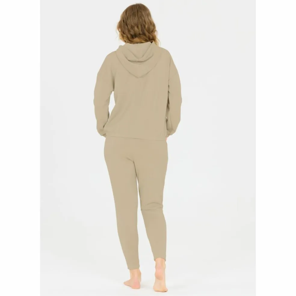 Athlecia · NAMIER W