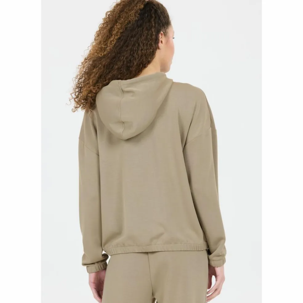 Athlecia · NAMIER W