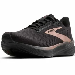 Brooks · Revel 8