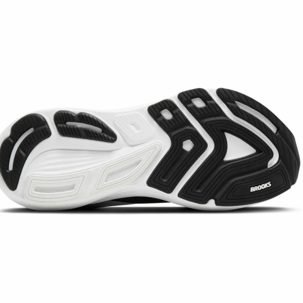 Brooks · Revel 8