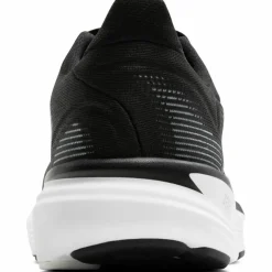Brooks · Revel 8