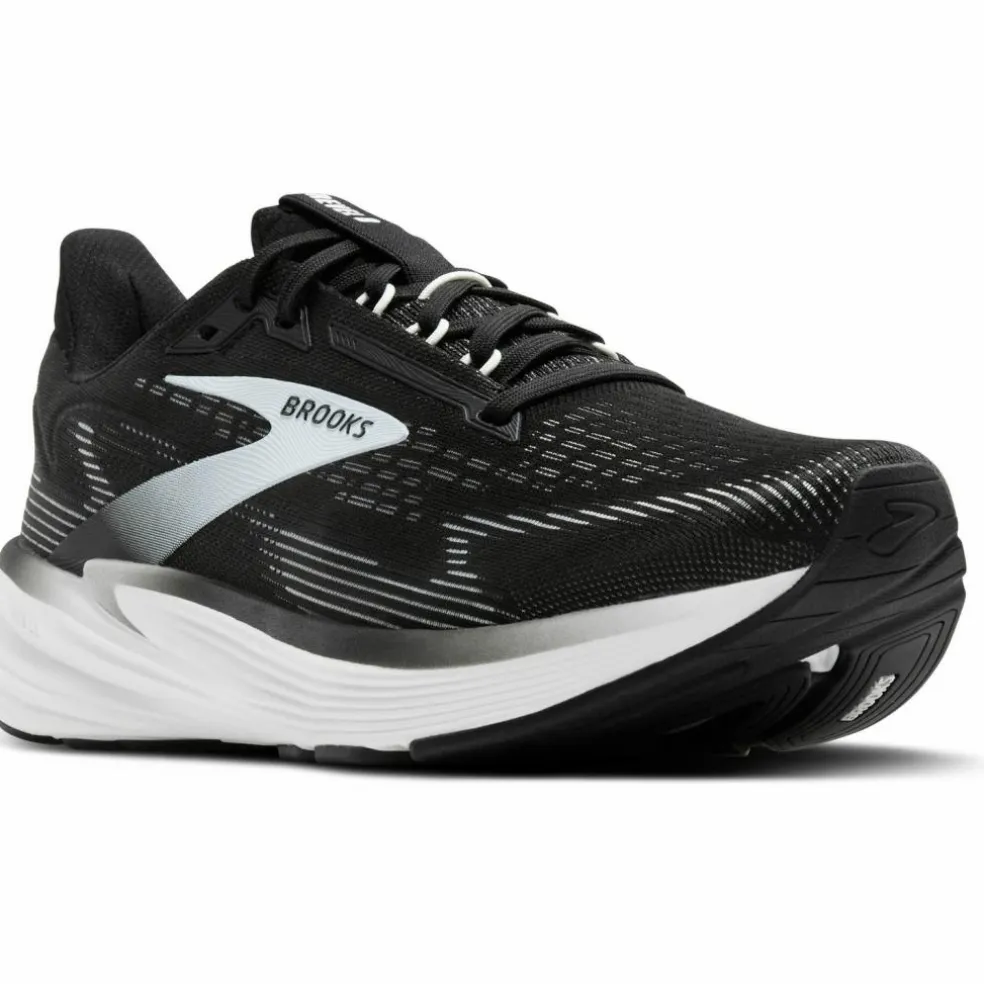 Brooks · Revel 8