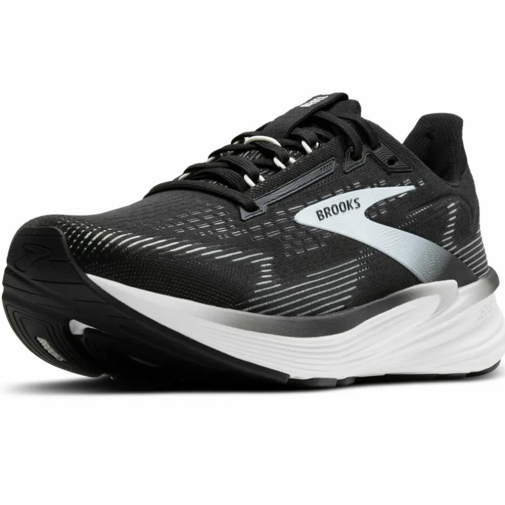 Brooks · Revel 8