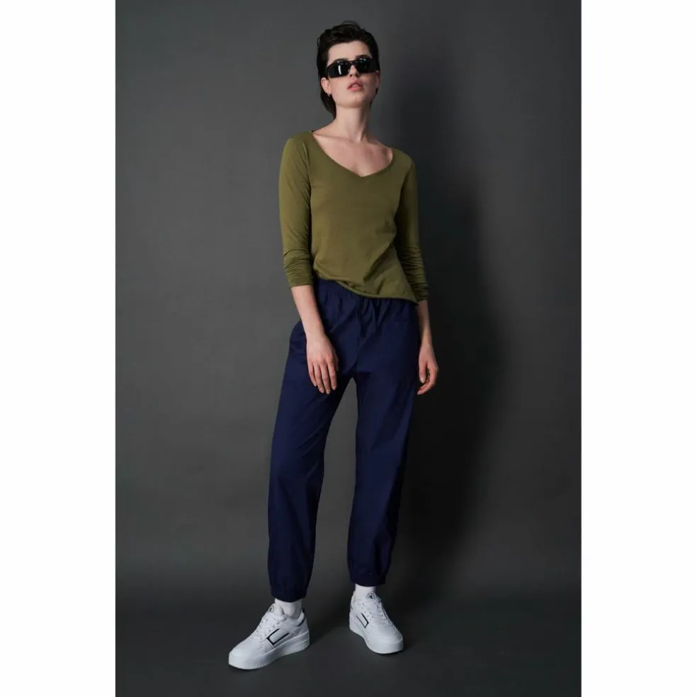 CHAMPION · Minimalist Resort