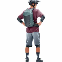 Deuter · Compact 14-3
