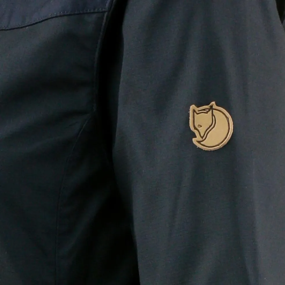 FJÄLLRÄVEN · Stina