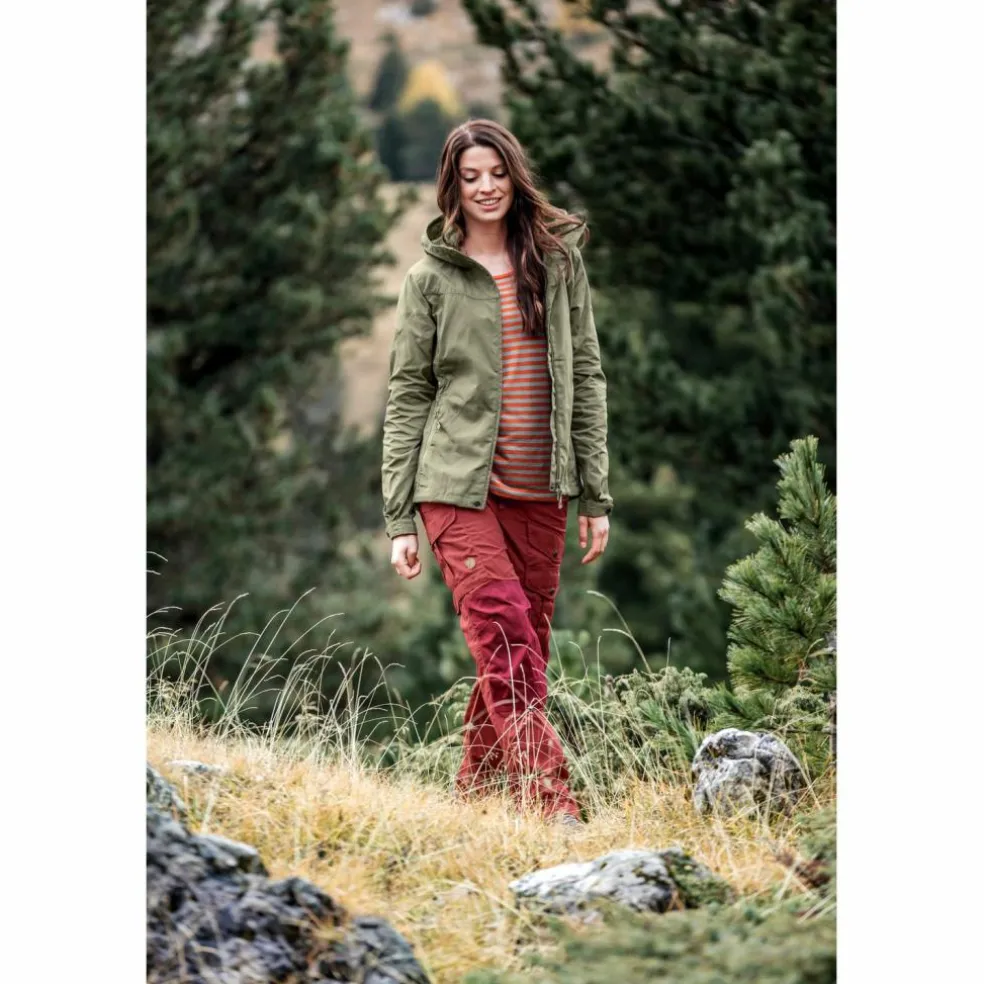 FJÄLLRÄVEN · Stina