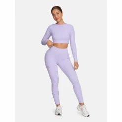 Gold's Gym · HELEN