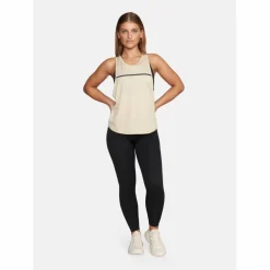 Gold's Gym · MARYLOU