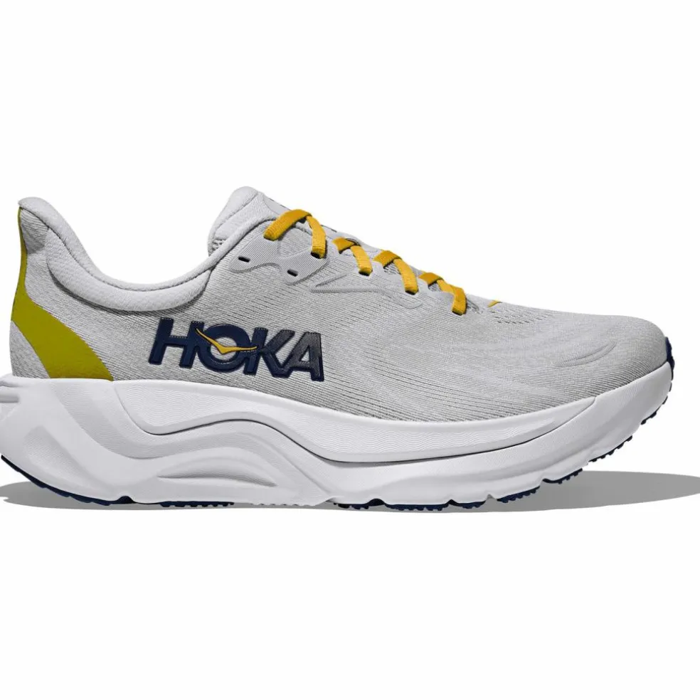 HOKA · Arahi 8