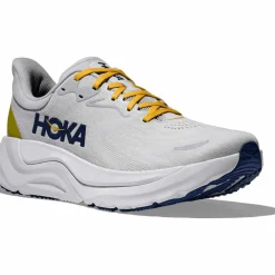 HOKA · Arahi 8