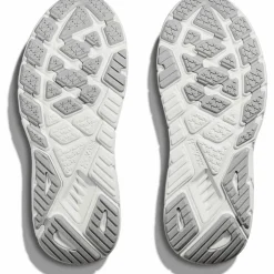 HOKA · Arahi 7