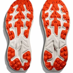 HOKA · Challenger 8