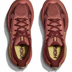 HOKA · Challenger 8