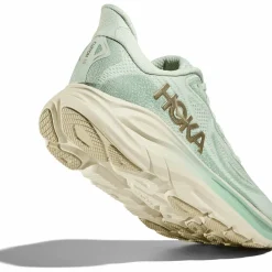 HOKA · CLIFTON 10