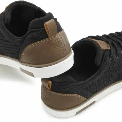 John Devin · Sneaker