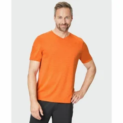 JOY sportswear · OLE