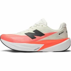 NEW BALANCE · Fuelcell Rebel V 5